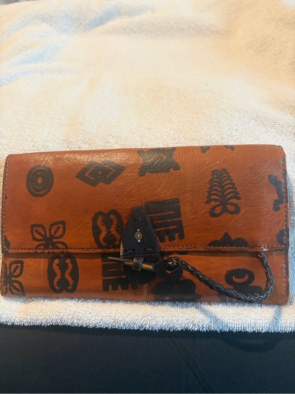 Handcrafted Brown Leather Printed Wallet with Toggle Closure
